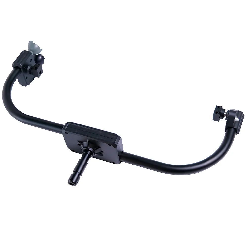 Aputure Nova P600C Pole Operated Yoke - Image 4
