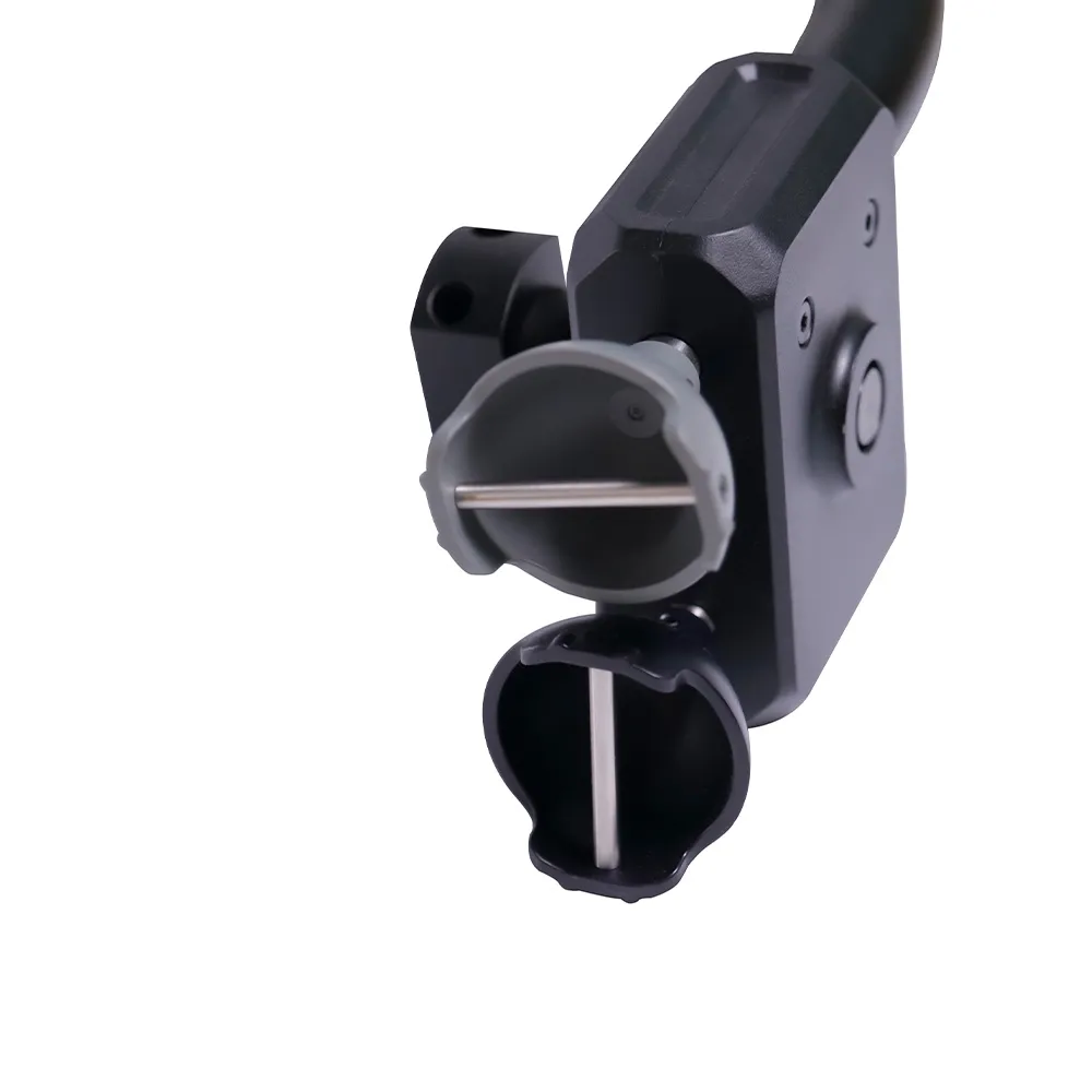 Aputure Nova P600C Pole Operated Yoke - Image 5