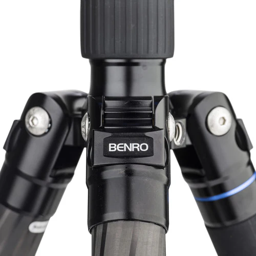 Benro C3883 Reverse-Folding Carbon Fiber Travel Tripod with S6Pro Fluid Video Head - Image 17