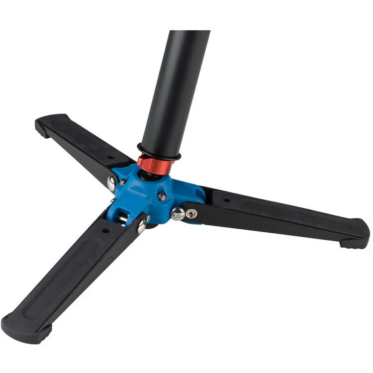 Benro Classic Video Monopod with S2 Pro Flat Base Fluid Video Head - Image 2