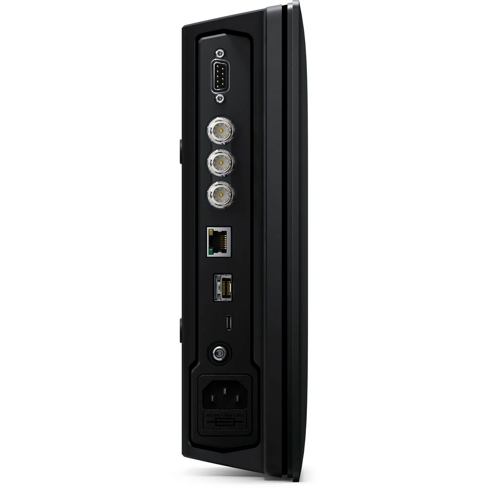 Blackmagic Design SmartView 4K G3 15.6" DCI 4K Broadcast Monitor with SMPTE 2110 - Image 2