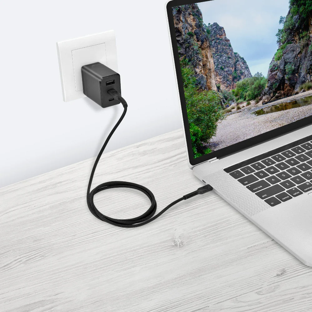 Bonelk Long-Life Easy Grip USB-C to USB-C Cable, 100W (Black) - Image 5