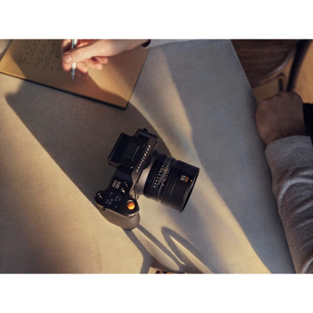 Hasselblad X2D 100C Medium Format Mirrorless Camera - Image 9