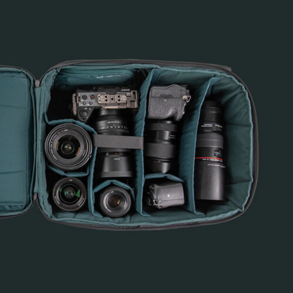 Hasselblad X2D 100C Pro Kit with XCD 20-35mm f/3.2-4.5 and OneMo Lite Backpack - Image 25