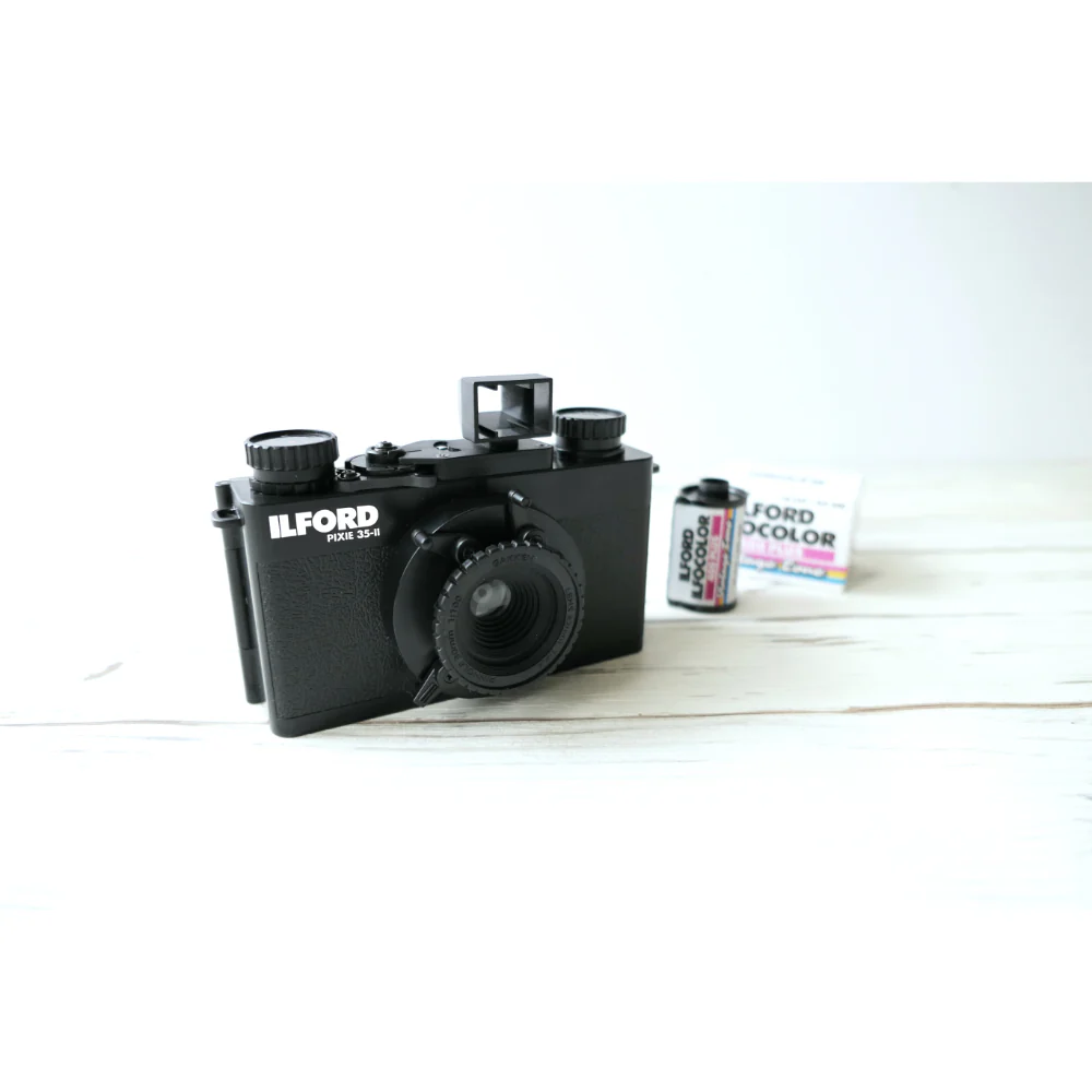 Ilford Pixie 35-II Reusable Film Camera - Image 11
