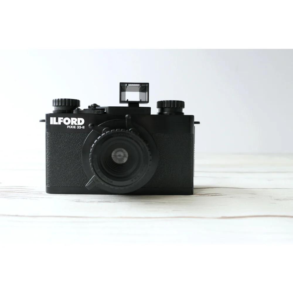 Ilford Pixie 35-II Reusable Film Camera - Image 14
