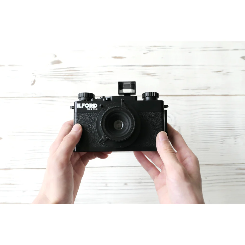 Ilford Pixie 35-II Reusable Film Camera - Image 16