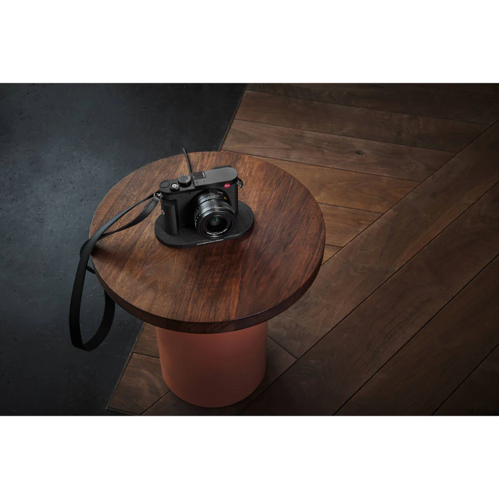 Leica Q3 Digital Camera - Image 11