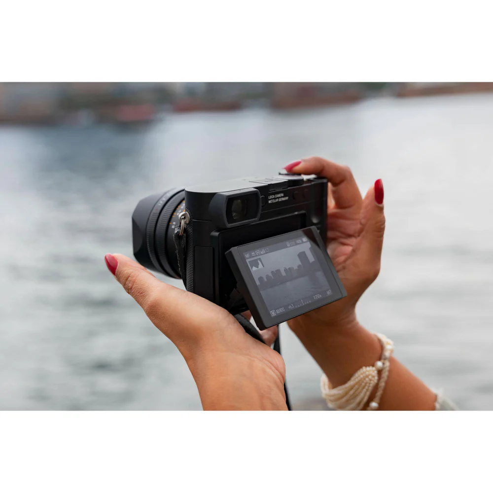 Leica Q3 Digital Camera - Image 12