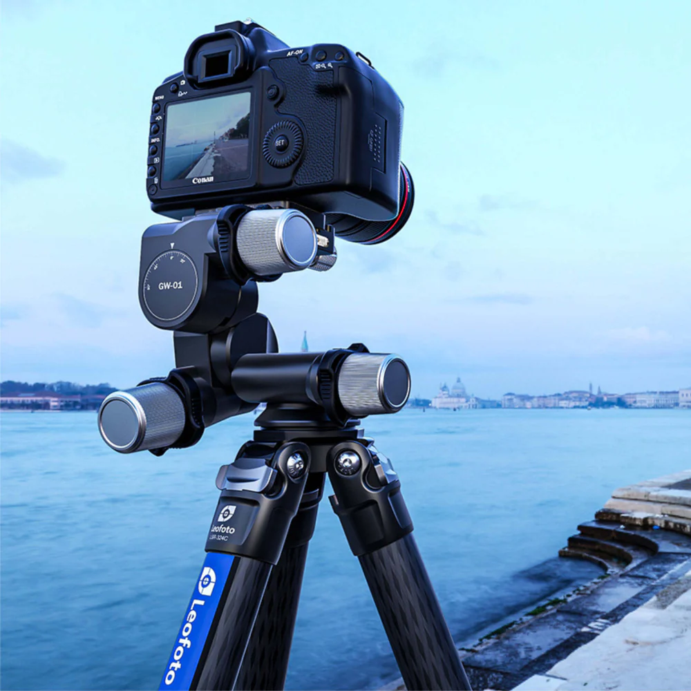 Leofoto GW-01 Pan and Tilt 3 Way Geared Head - Image 9