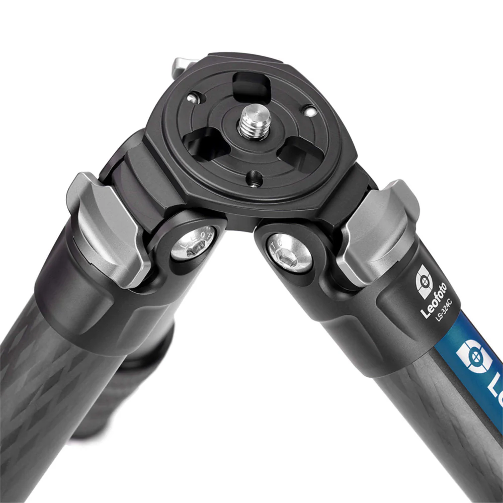 Leofoto LS-324C Ranger Series 4 Section Carbon Fibre Tripod with LH-40LR Ball Head - Image 5
