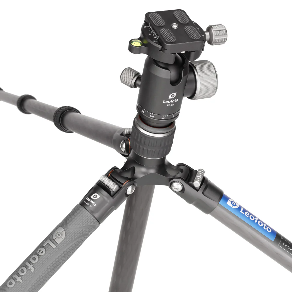 Leofoto LX-254CT Urban Series 4 Section Carbon Fibre Tripod with XB-32 Ball Head - Image 9