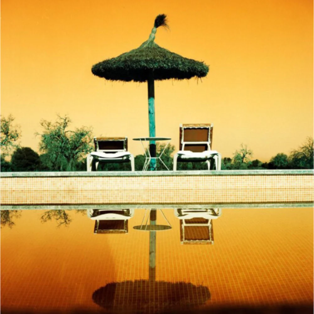Lomography LomoChrome Turquoise Colour Negative Film (35mm Roll Film, 36 Exposures) - Image 4