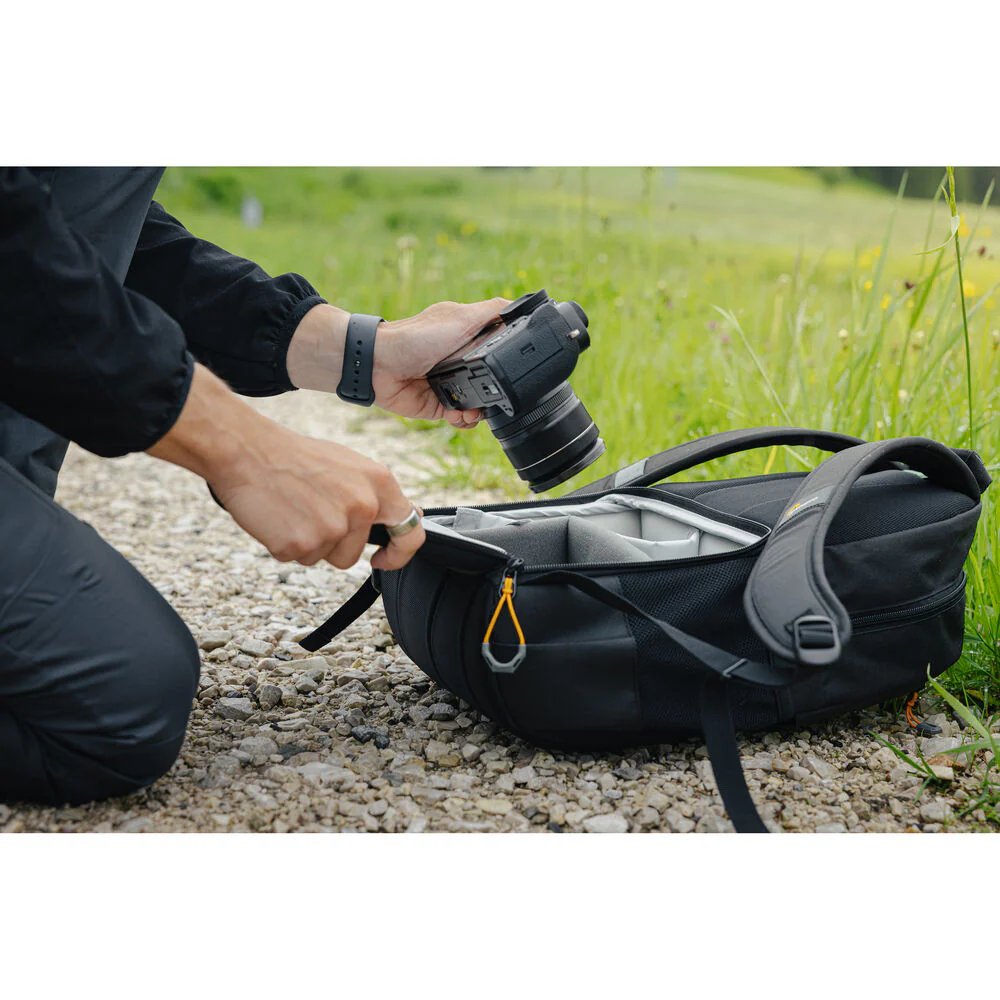 Lowepro Adventura BP 150 III Backpack (Black) - Image 15