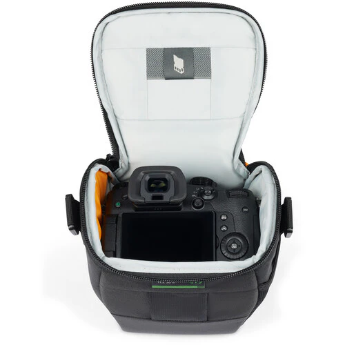 Lowepro Adventura TLZ30 III Top Loading Shoulder Bag Black - Image 3