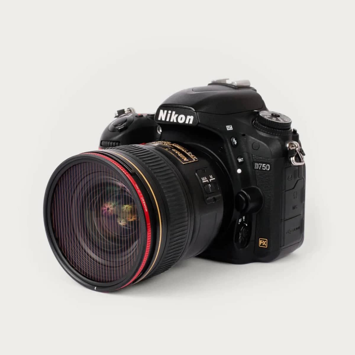 Moment 67mm CineFlare Streak Filter - Gold - Image 3