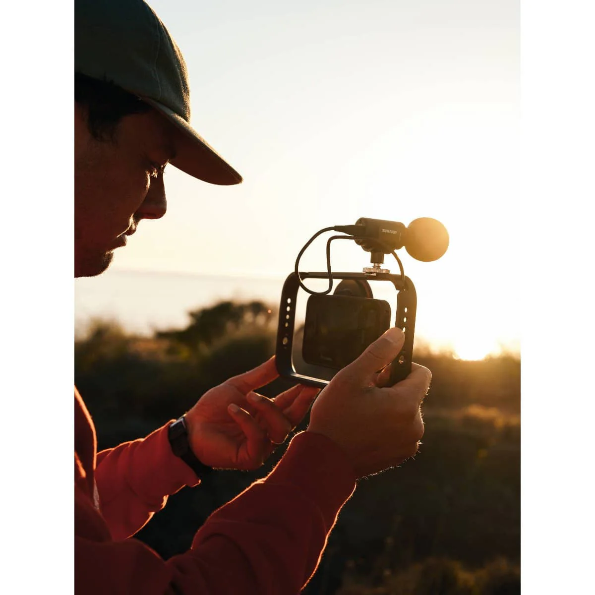 Moment Mobile Filmmaker Cage with MagSafe - Image 19
