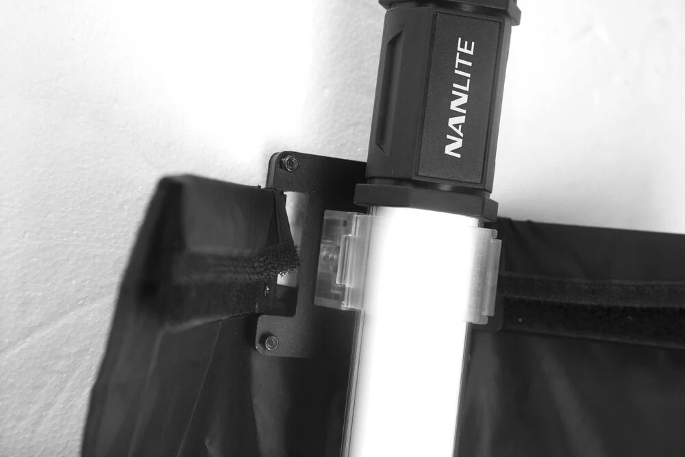 Nanlite Barndoor with Eggcrate grid for the PavoTube II 30C - Image 3