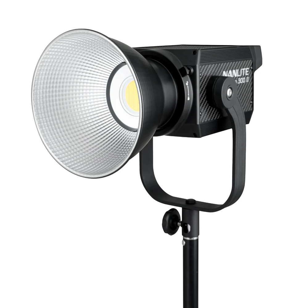 Nanlite Forza 300 II 5600K LED Monolight - Image 2
