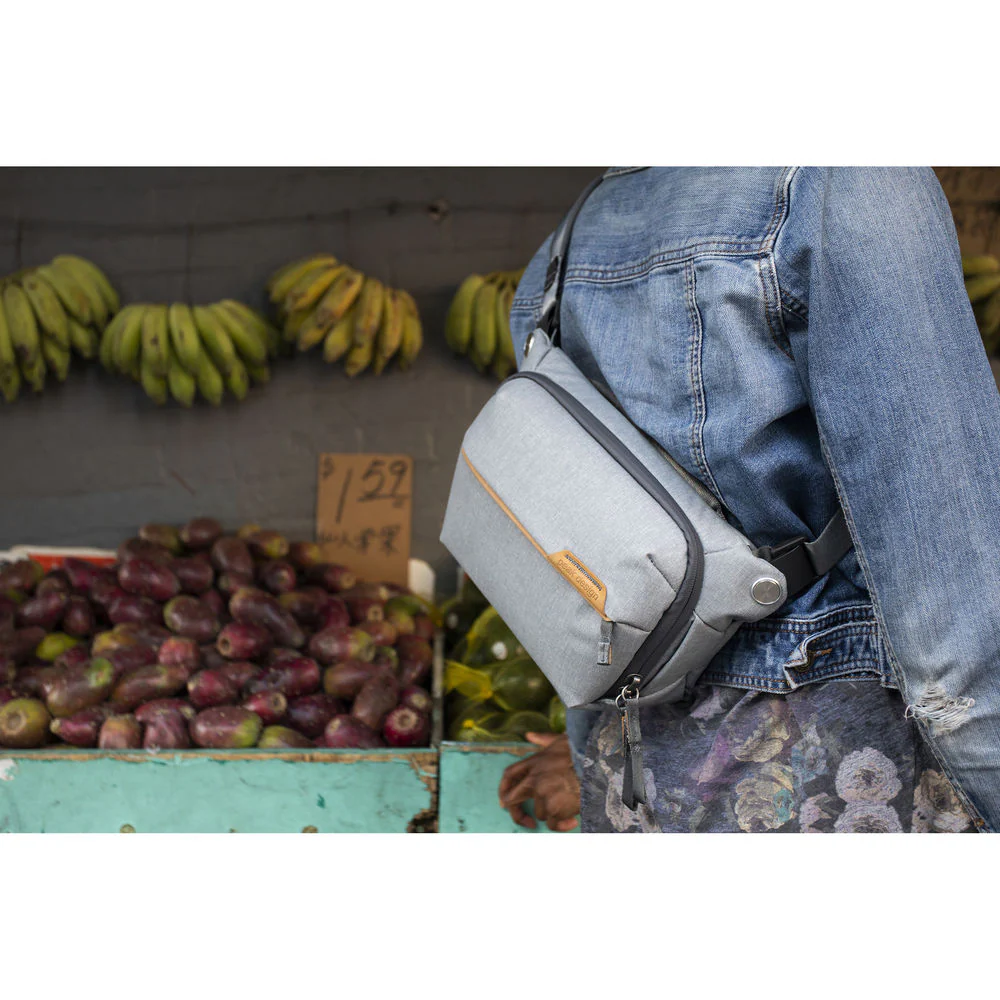 Peak Design Everyday Sling 3L v2 - Image 20
