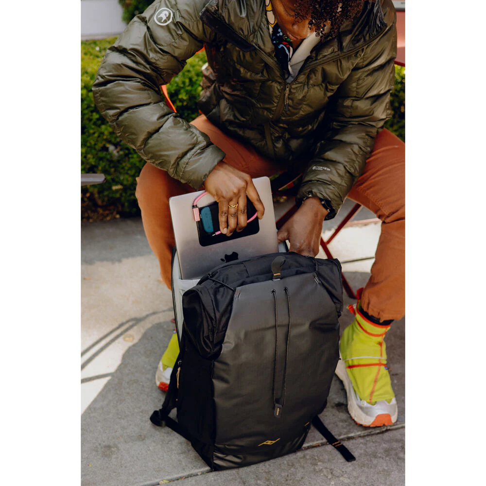 Peak Design Outdoor Backpack 45L - Image 9