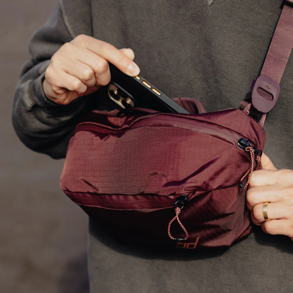 Peak Design Outdoor Sling 4L - Image 11