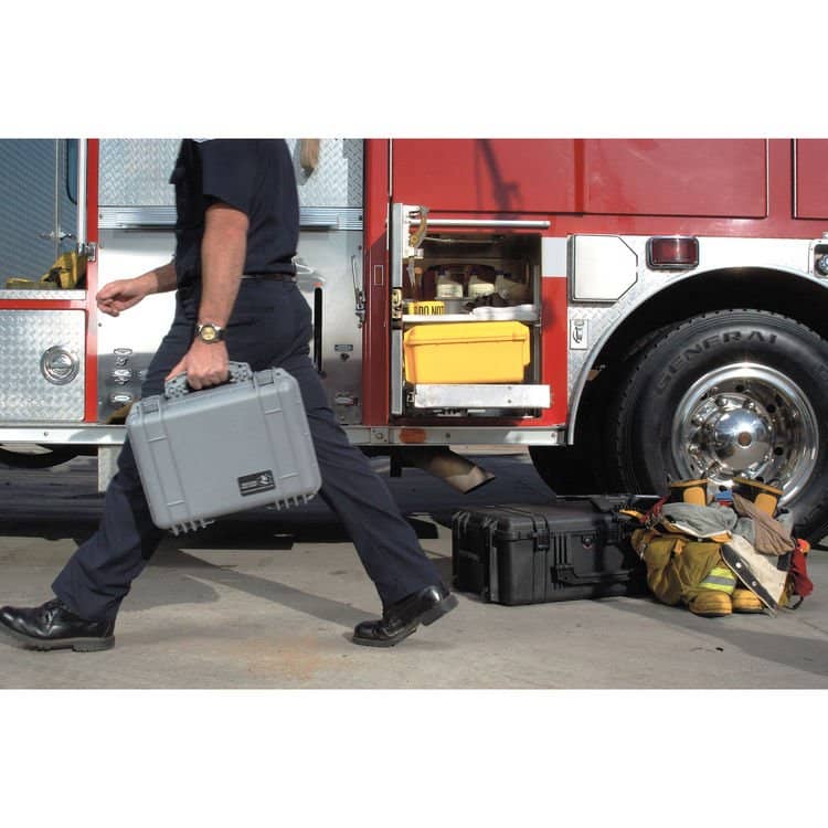 Pelican 1450 Case with Foam (Black) - Image 10
