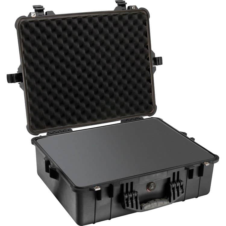 Pelican 1600 Case with Foam Set (Black)