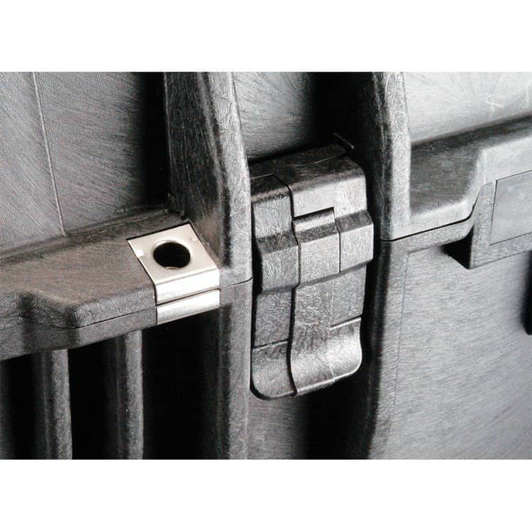Pelican 1600 Case with Foam Set (Black) - Image 6