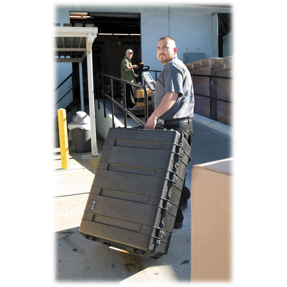 Pelican 1730 Transport Case with Foam (Desert Tan) - Image 5