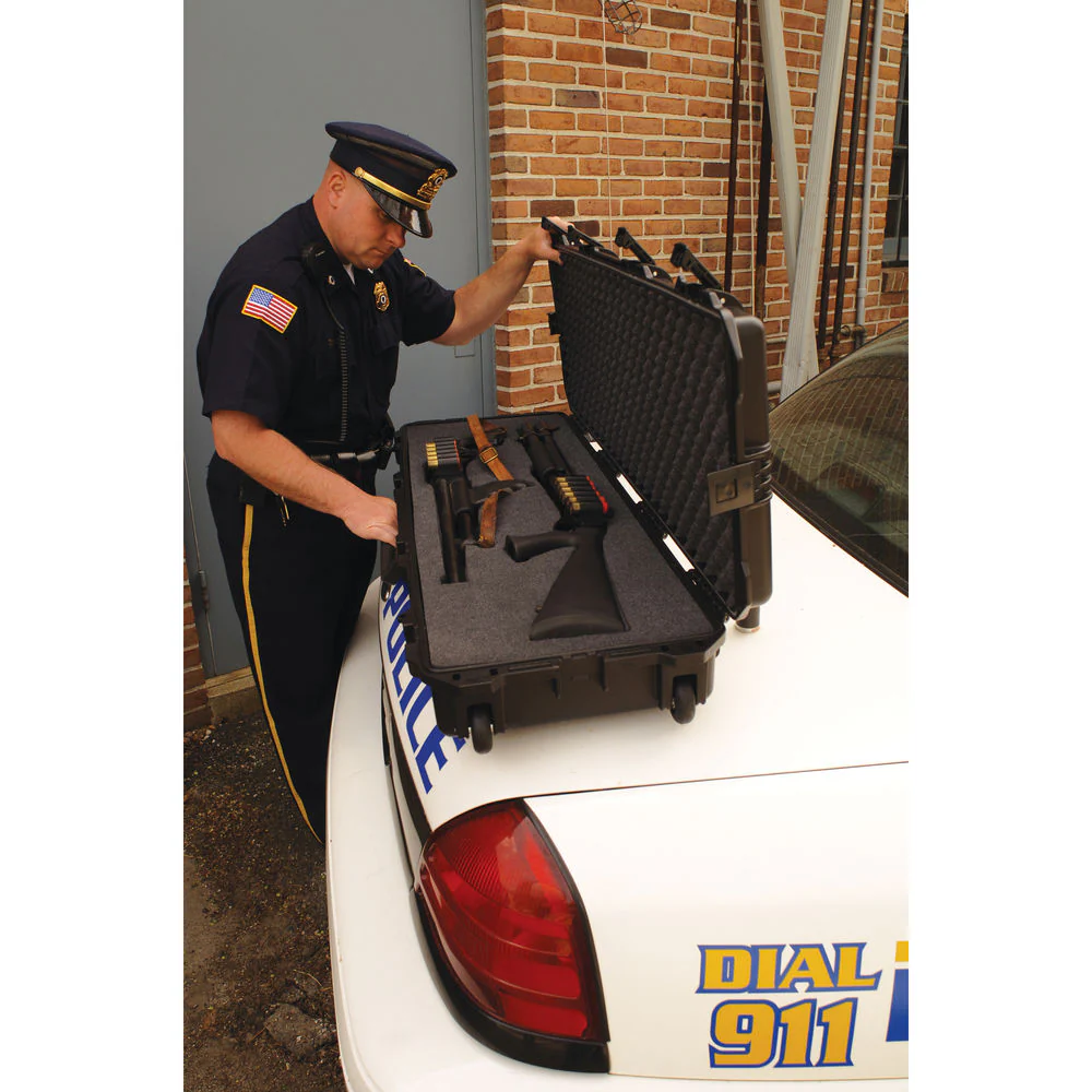 Pelican iM3200 Storm Case with Foam (Black) - Image 7