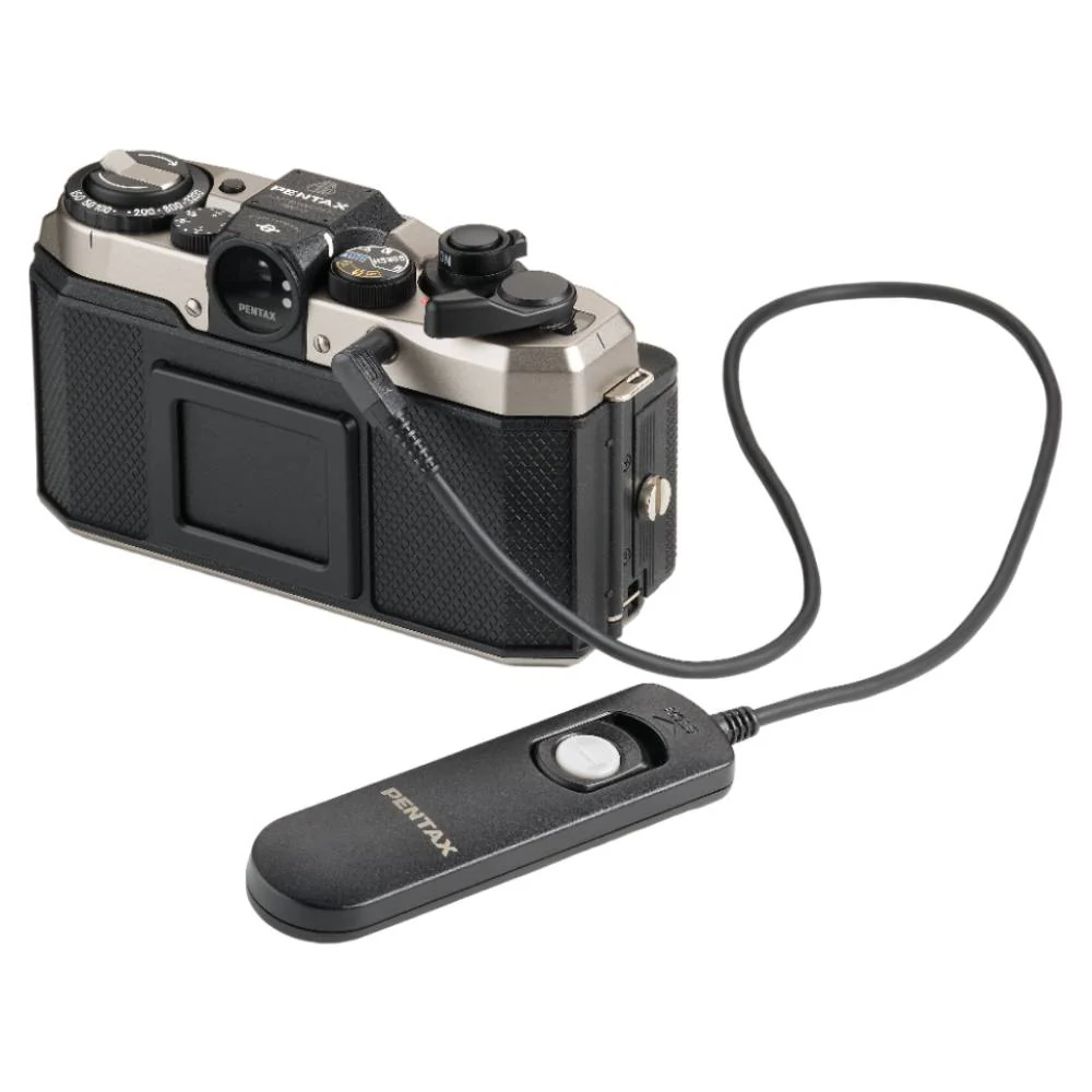Pentax 17 HF 35mm Film Camera (Silver/Black) - Image 11