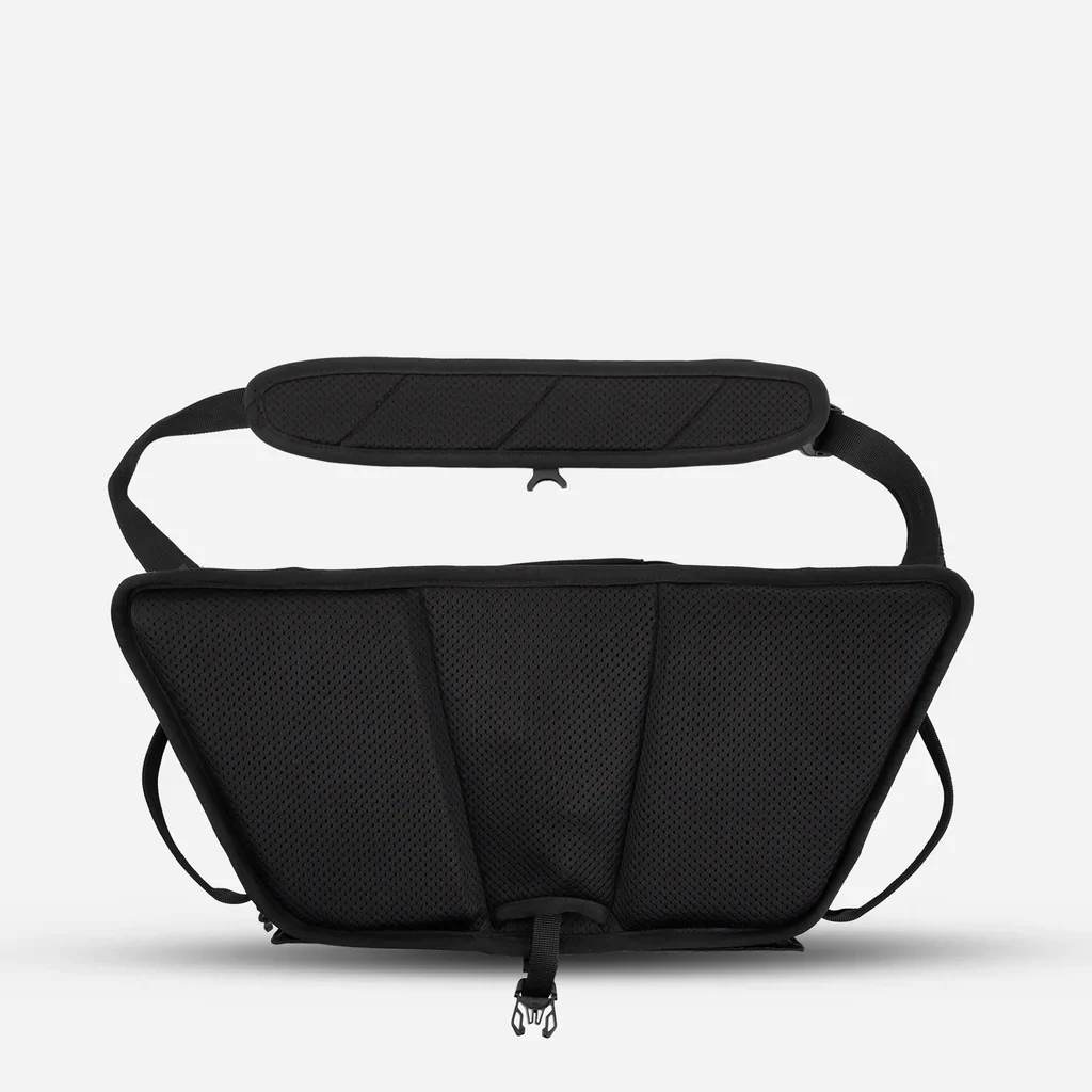 ROAM Sling 9L Black - Image 2