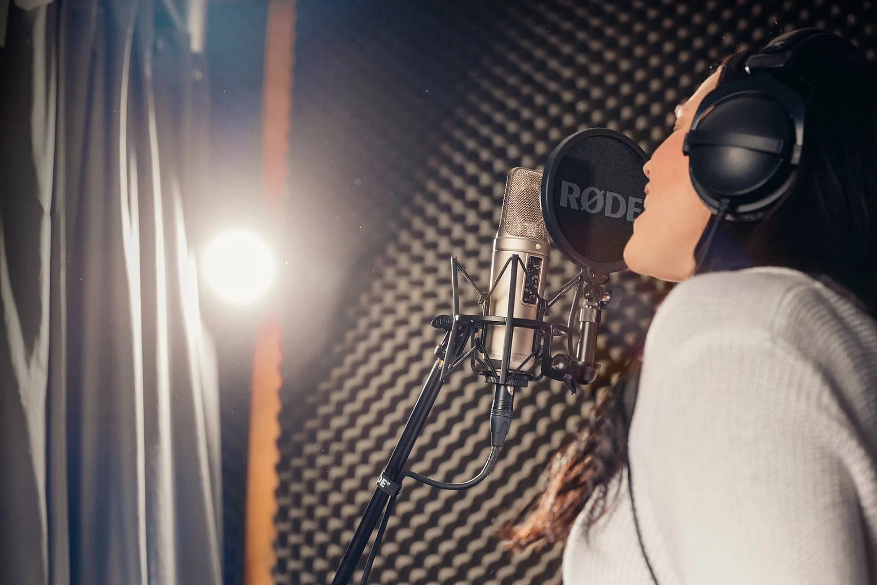 Rode NT2-A Multi-Pattern Dual Condenser Microphone - Image 10