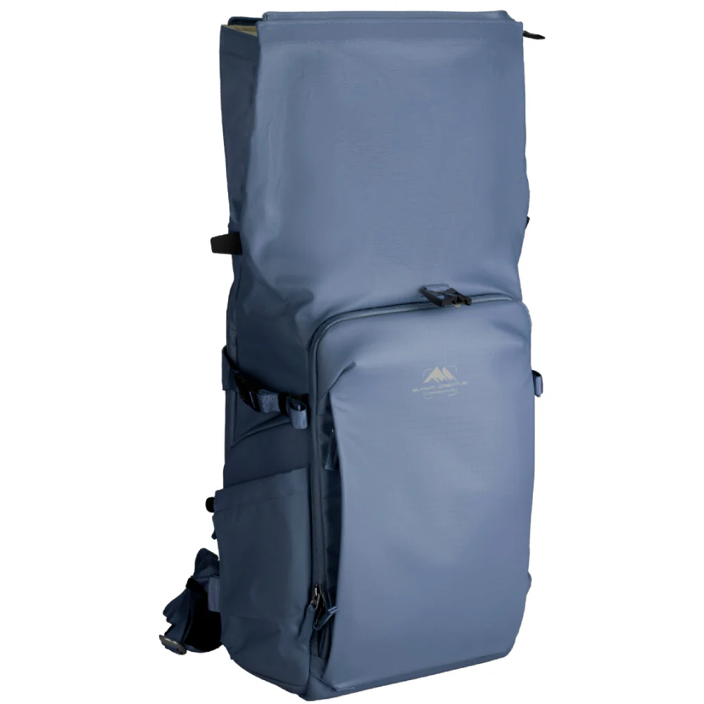 Summit Creative Large Metropolis 32L Roll Top Backpack - Image 21