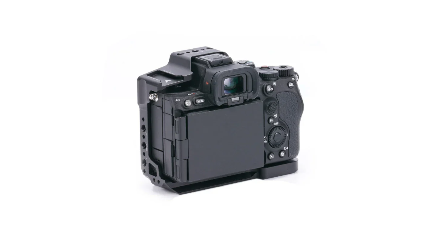 Tilta Half Camera Cage for Sony a7R V - Black - Image 2