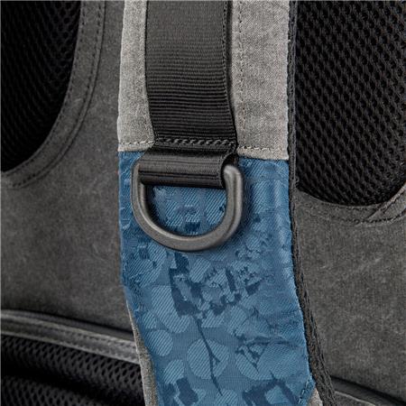 Toxic from 3 Legged Thing - Valkyrie Camera Backpack Large - Sapphire - Image 17
