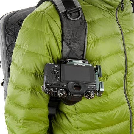 Toxic from 3 Legged Thing - Valkyrie Camera Backpack Medium - Onyx - Image 24