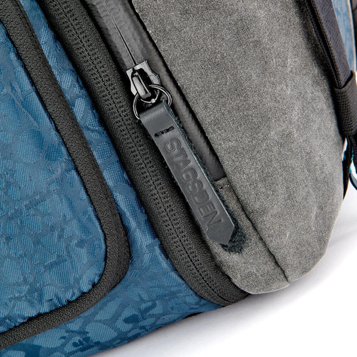 Toxic from 3 Legged Thing - Valkyrie Camera Backpack Medium - Sapphire - Image 17