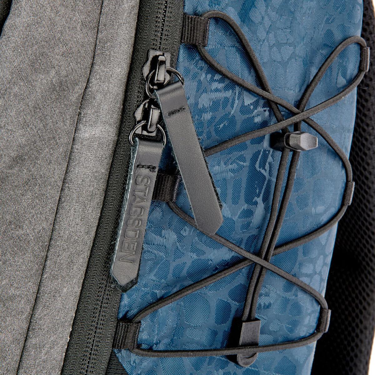 Toxic from 3 Legged Thing - Valkyrie Camera Backpack Medium - Sapphire - Image 18