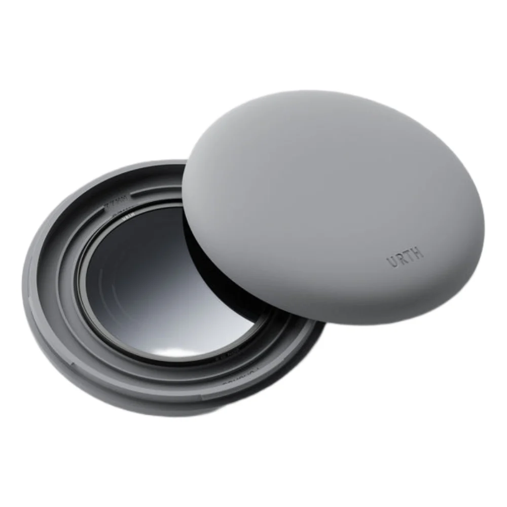 Urth Magnetic Soft Graduated ND8 (3 Stop) Filter Plus+ - Image 3