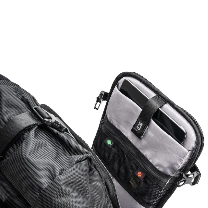Vanguard VEO Select 39 RBM BK Rolltop Backpack - Image 2