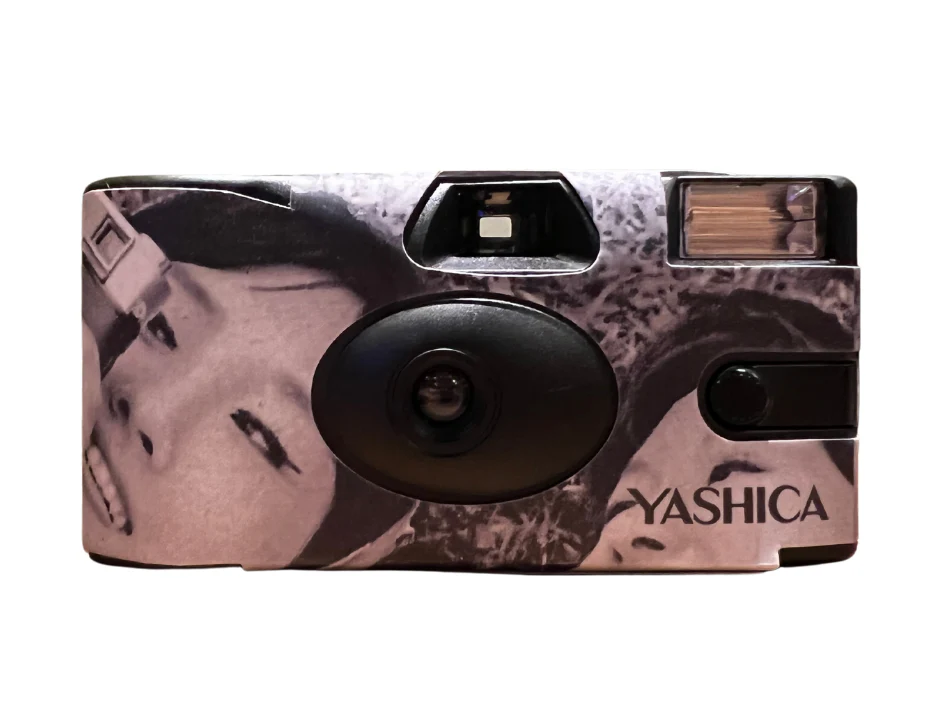 YASHICA Single Use Art Print Film Camera w/ISO400 Film - 35mm - 27 Exposures - Image 4