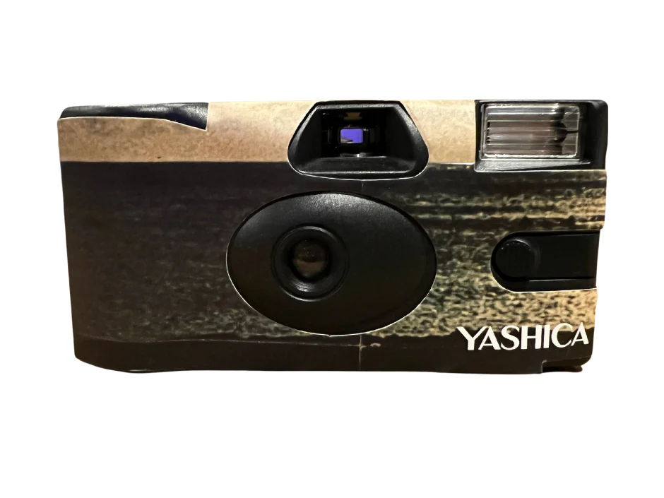 YASHICA Single Use Art Print Film Camera w/ISO400 Film - 35mm - 27 Exposures - Image 5