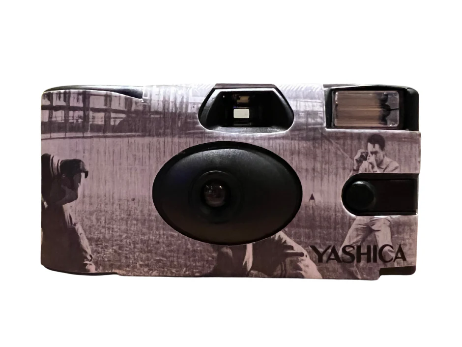 YASHICA Single Use Art Print Film Camera w/ISO400 Film - 35mm - 27 Exposures - Image 9