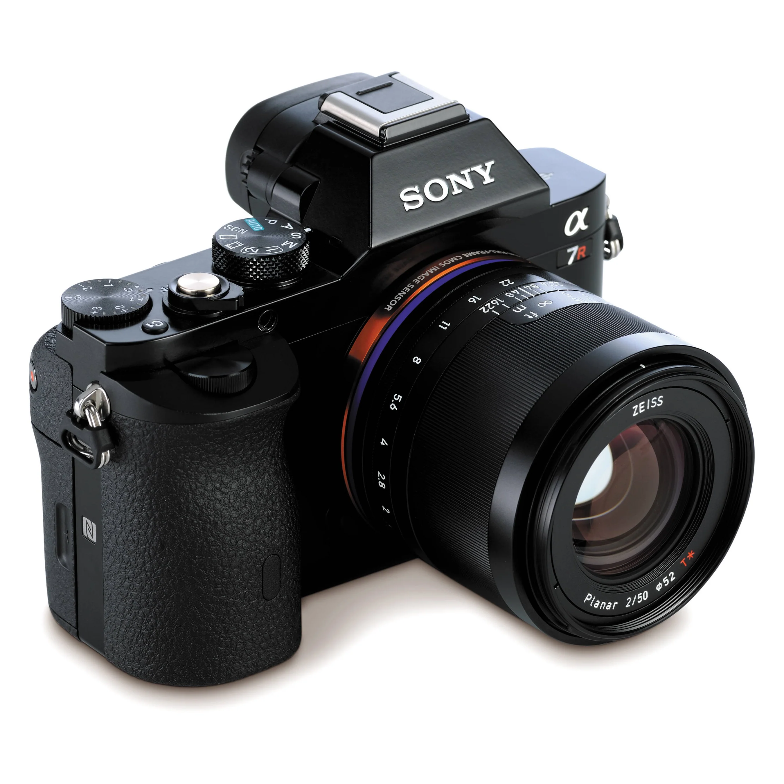 Zeiss Loxia 50mm f/2.0 Lens for Sony E-Mount - Image 2