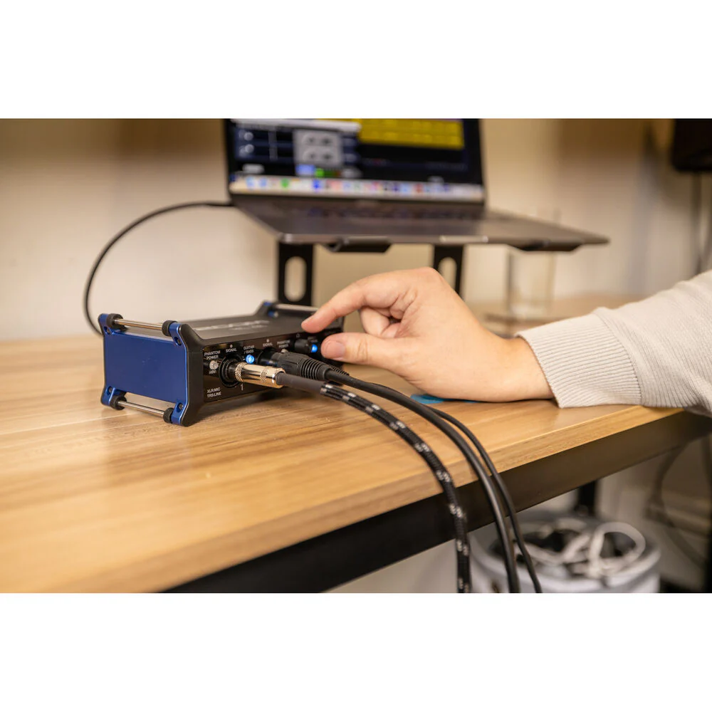 Zoom UAC-232 USB-C Audio Interface - Image 6